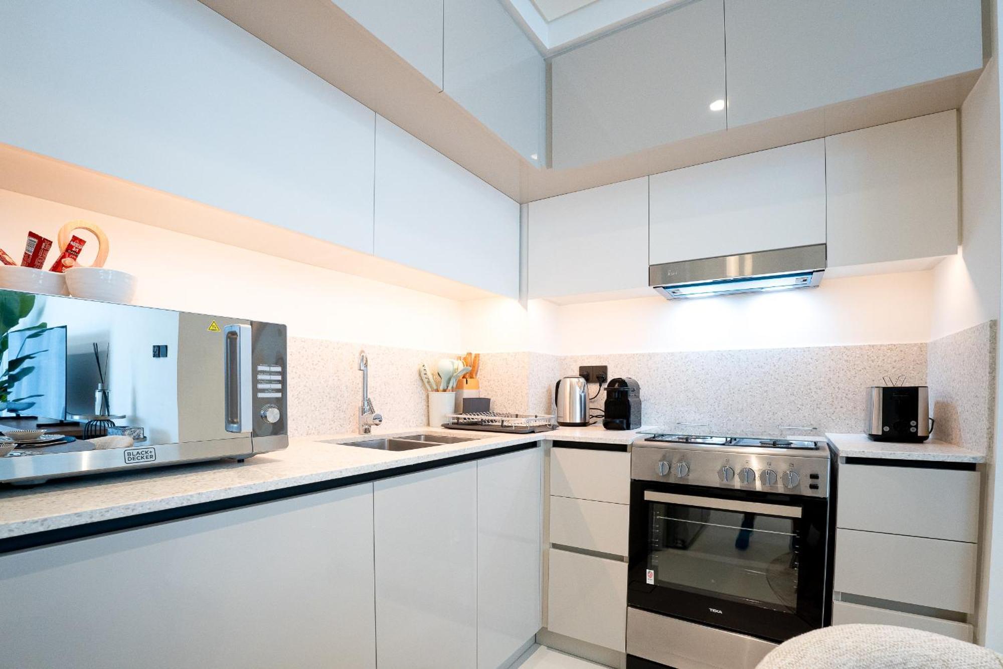 Апартаменти Veluxa - Luxe 2bed With Private *