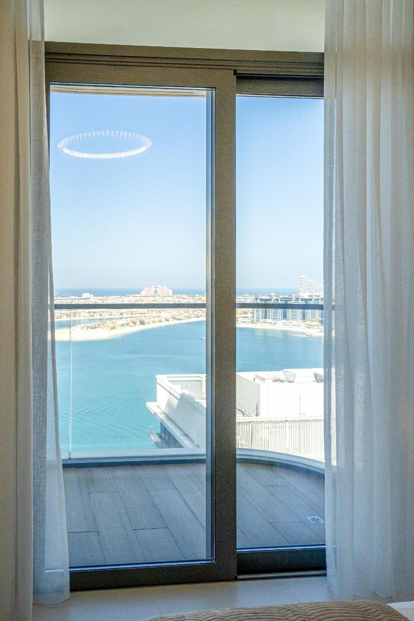 Апартаменти Veluxa - Luxe 2bed With Private